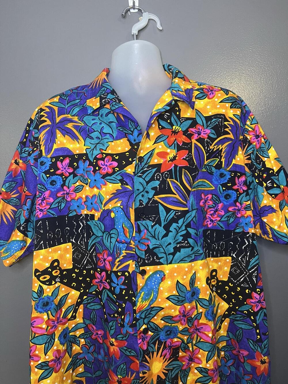 Hilo Hattie Shirt Mens 2XL Multicolor Hawaiian Aloha Parrot Print Button Up